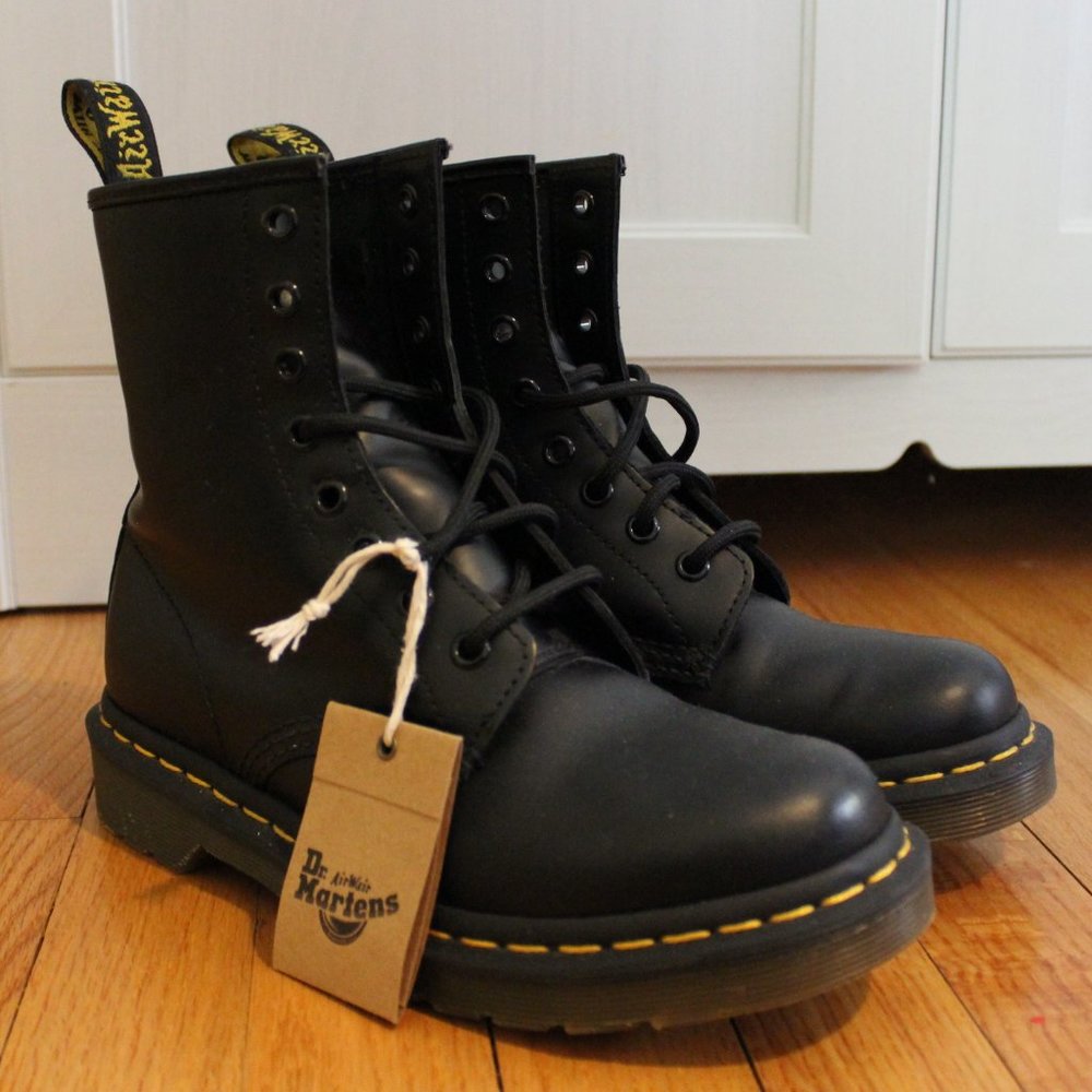 Dr Martens 1460 Boots - Smooth Leather